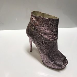 Velvet Angels pumps